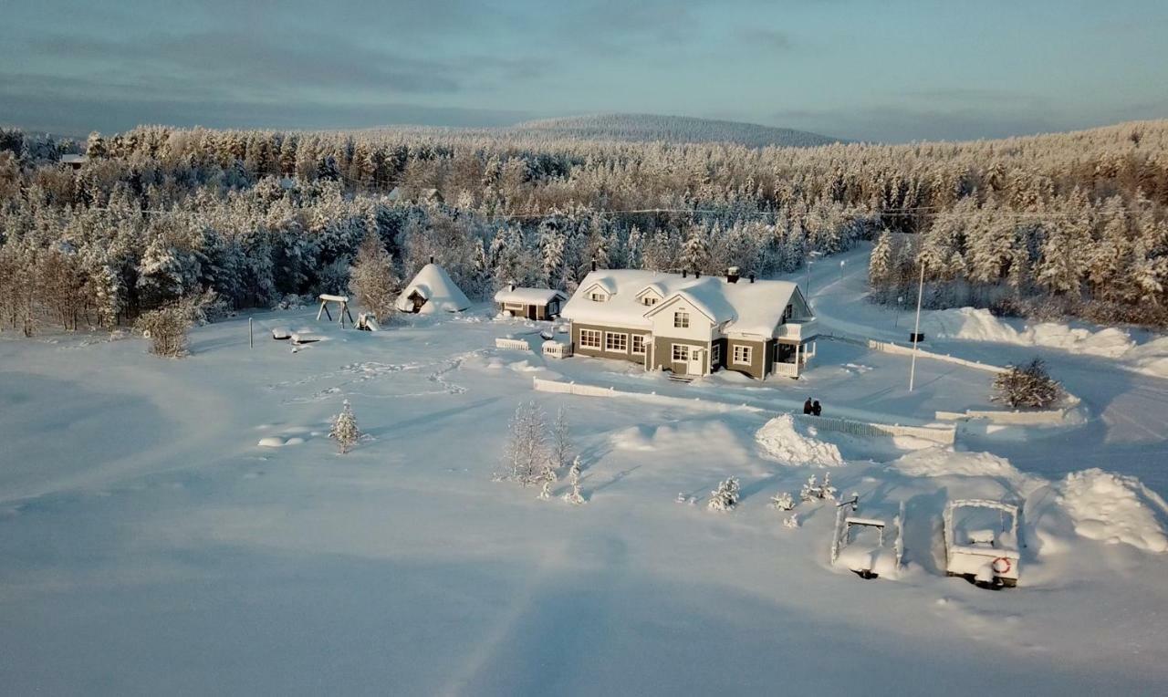 Miekojaervi Resort Pello Eksteriør billede