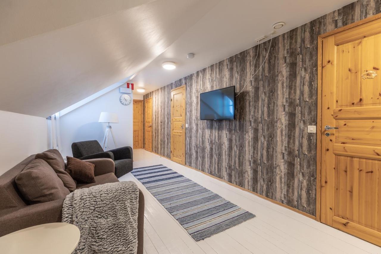 Miekojaervi Resort Pello Eksteriør billede